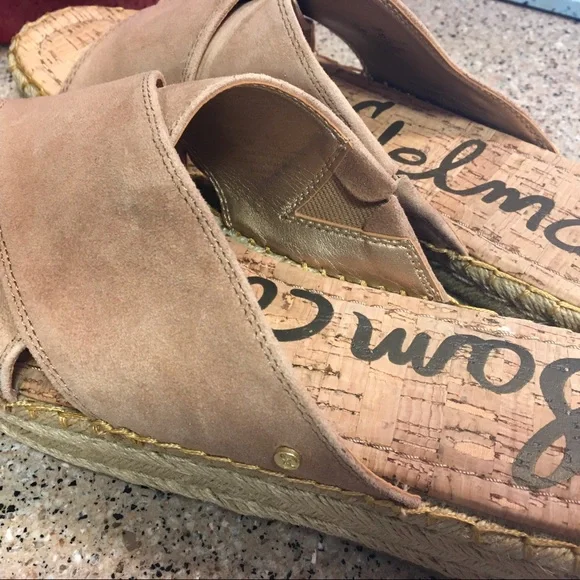 Sold Sam Edelman size 10 sandals suede - Picture 2 of 6